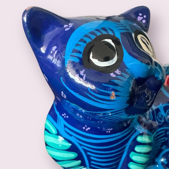 Vintage Hand Painted Ceramic Mexican Folk Art Talavera Cat Figurine With Flowers - Picture 9 of 11